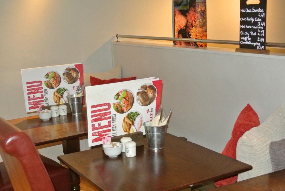 The Ballinluig Inn Pitlochry Esterno foto